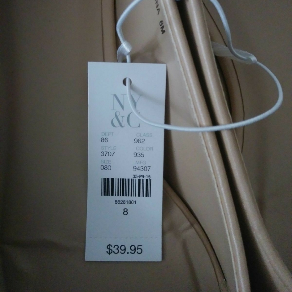 New York & Company Beige Flats - Picture 3 of 6